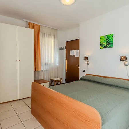 Mimosa 1 By Interhome Lägenhet